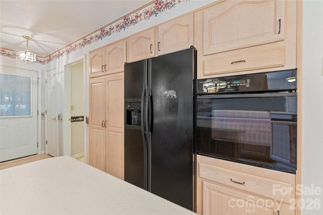 8 Keasler Road, Asheville, NC 28805