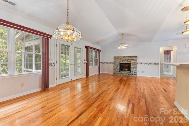 8 Keasler Road, Asheville, NC 28805