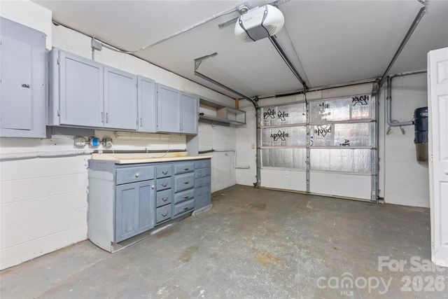 8 Keasler Road, Asheville, NC 28805
