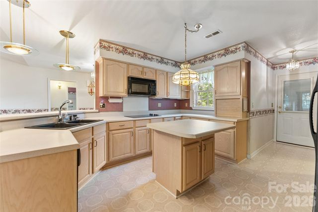 8 Keasler Road, Asheville, NC 28805