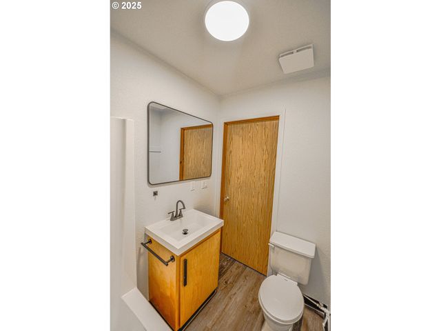 47323 FIRE STATION Aly, Westport, OR 97016