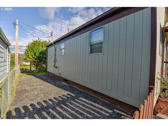 47323 FIRE STATION Aly, Westport, OR 97016