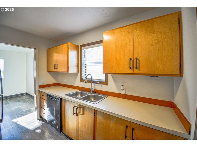 47323 FIRE STATION Aly, Westport, OR 97016