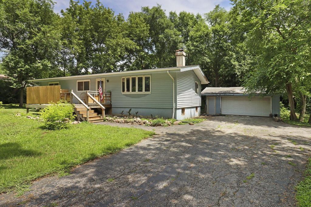 11621 224th AVENUE, Bristol, WI 53104