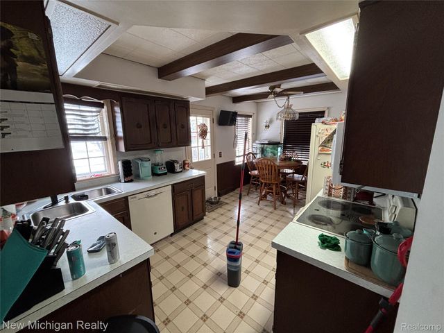 623 Maywood Avenue, Monroe, MI 48162