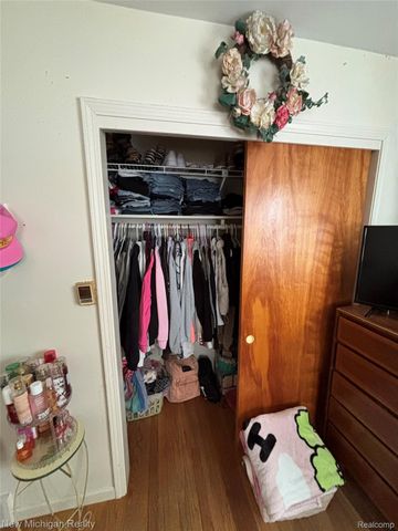 623 Maywood Avenue, Monroe, MI 48162