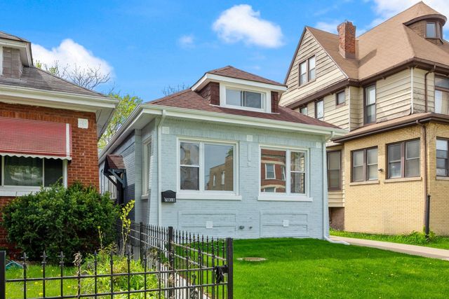 7010 S Prairie Avenue, Chicago, IL 60637