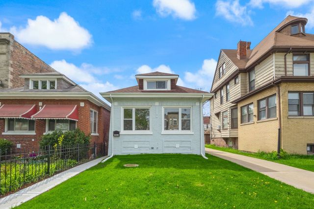 7010 S Prairie Avenue, Chicago, IL 60637