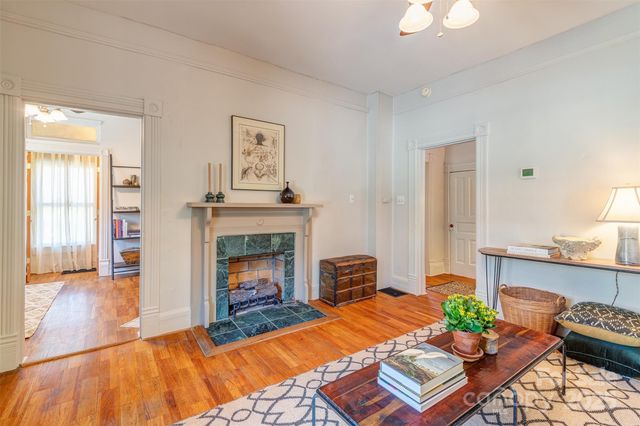 59 Starnes Avenue, Asheville, NC 28801