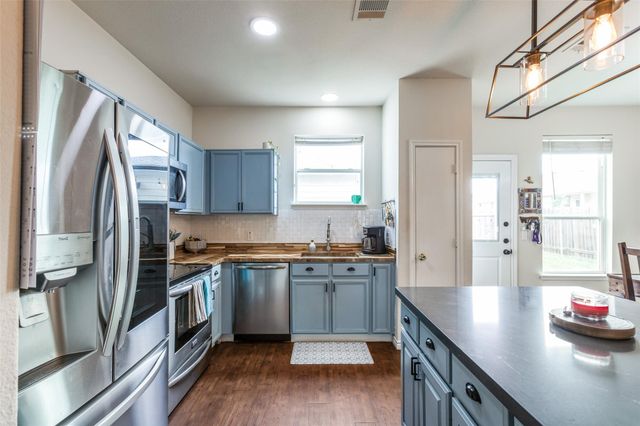 18701 Golden Eagle WAY, Elgin, TX 78621