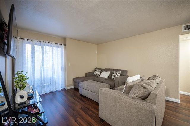 2969 Juniper Hills Boulevard 103, Las Vegas, NV 89142