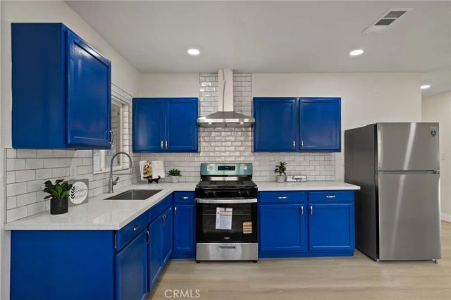 215 8th, Bakersfield, CA 93304