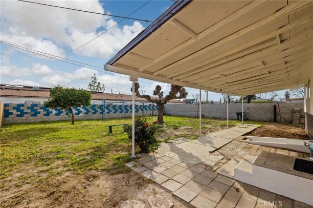 215 8th, Bakersfield, CA 93304