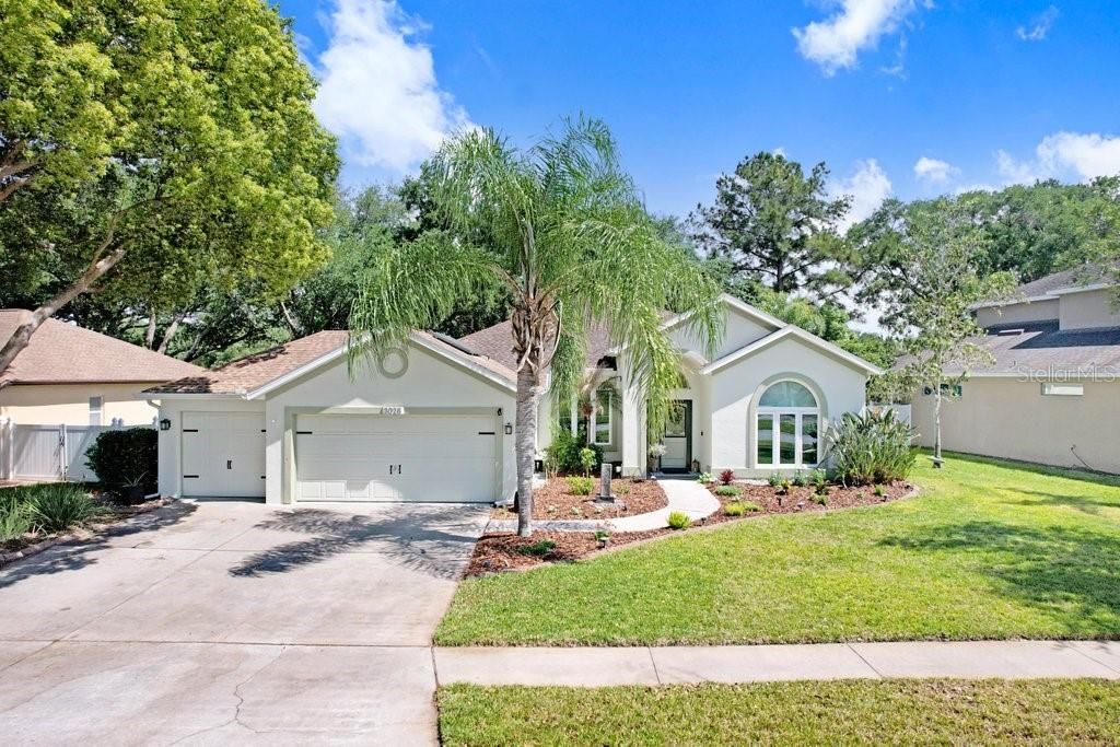 Image 1 of property listing at 3026 PARTRIDGE POINT TRAIL, Valrico, FL 33594