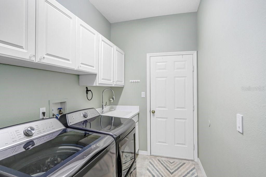 Image 41 of property listing at 3026 PARTRIDGE POINT TRAIL, Valrico, FL 33594