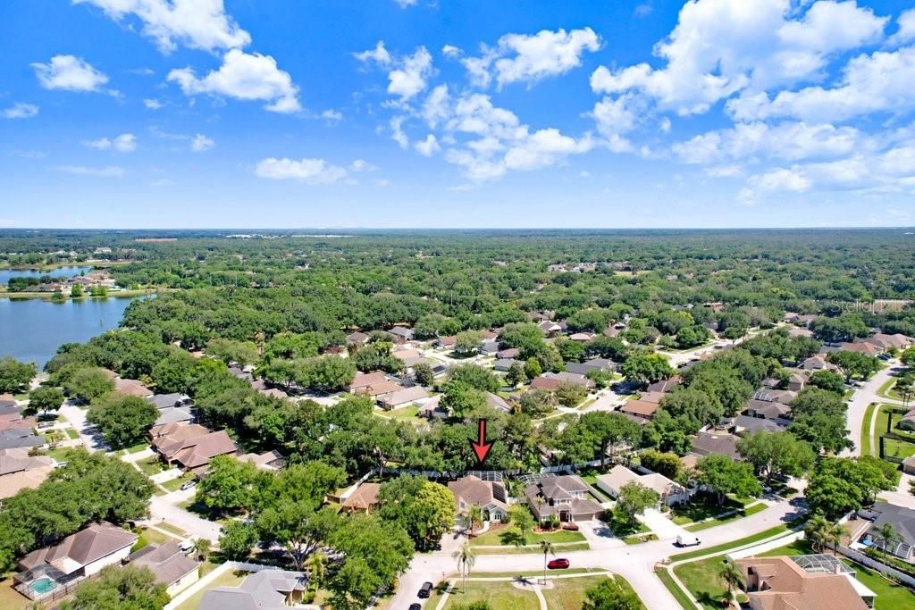 Image 10 of property listing at 3026 PARTRIDGE POINT TRAIL, Valrico, FL 33594