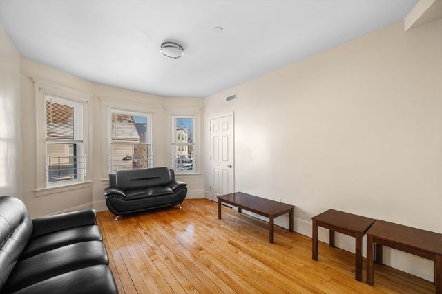 81-83 Kenoza Ave, Haverhill, MA 01830