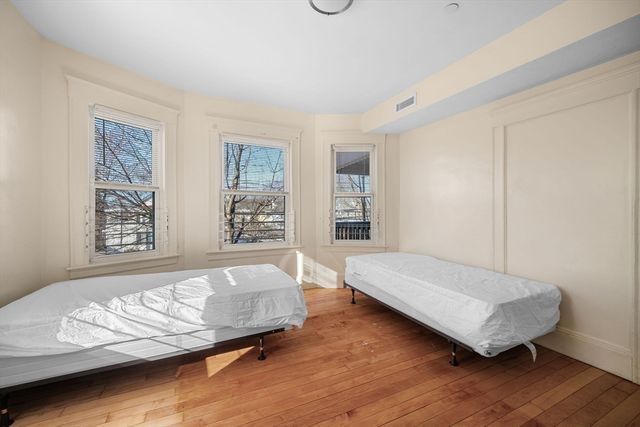 81-83 Kenoza Ave, Haverhill, MA 01830