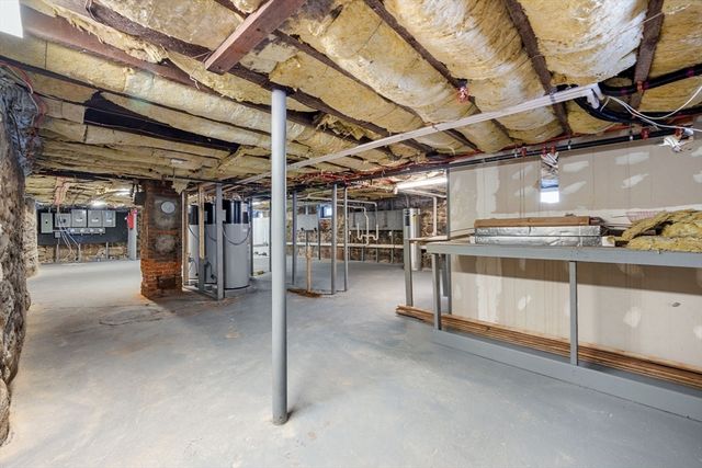 81-83 Kenoza Ave, Haverhill, MA 01830