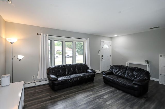 4 Naples Avenue, Central Islip, NY 11722