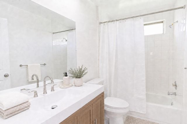 1202 Silverleaf Oak Court, Palm Beach Gardens, FL 33410