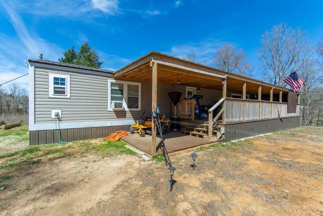 1670 ROSE CREEK RD, Selmer, TN 38375