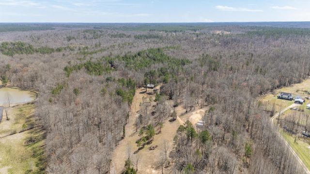 1670 ROSE CREEK RD, Selmer, TN 38375