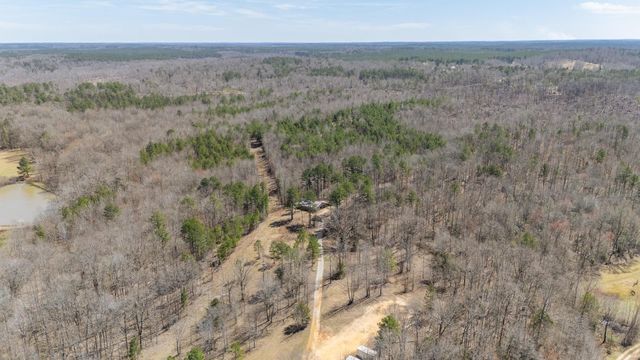 1670 ROSE CREEK RD, Selmer, TN 38375