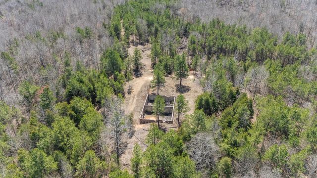 1670 ROSE CREEK RD, Selmer, TN 38375