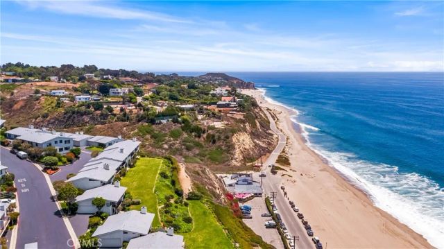 6824 Las Olas, Malibu, CA 90265