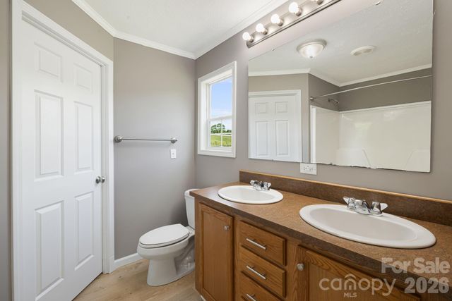 44 morning Lane, Hendersonville, NC 28792