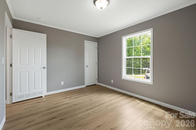 44 morning Lane, Hendersonville, NC 28792