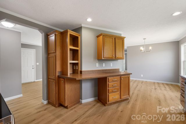 44 morning Lane, Hendersonville, NC 28792