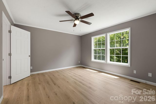 44 morning Lane, Hendersonville, NC 28792