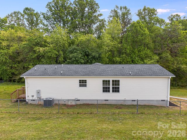 44 morning Lane, Hendersonville, NC 28792