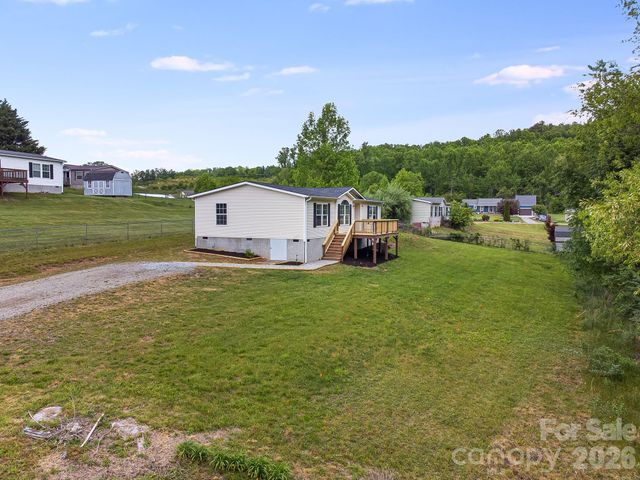44 morning Lane, Hendersonville, NC 28792