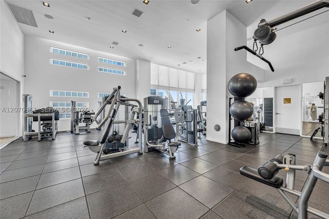1040 Biscayne Blvd 2603, Miami, FL 33132