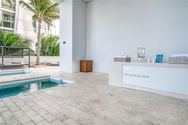 1040 Biscayne Blvd 2603, Miami, FL 33132
