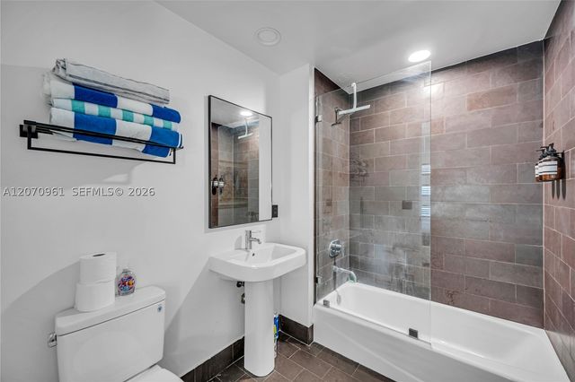 1040 Biscayne Blvd 2603, Miami, FL 33132
