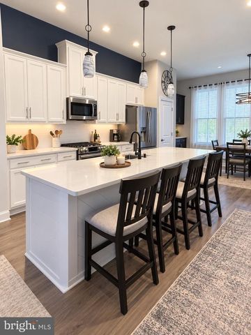 1693 BEECH LEAF ST, Dumfries, VA 22026