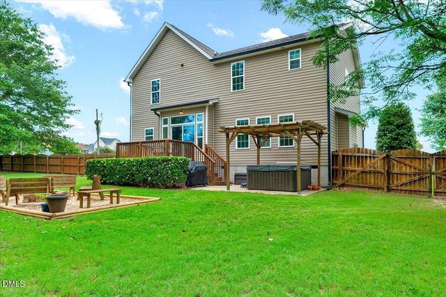8104 Consella Way, Willow Spring, NC 27592