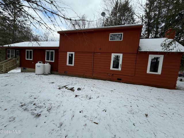 2704 NY-2, Grafton, NY 12052