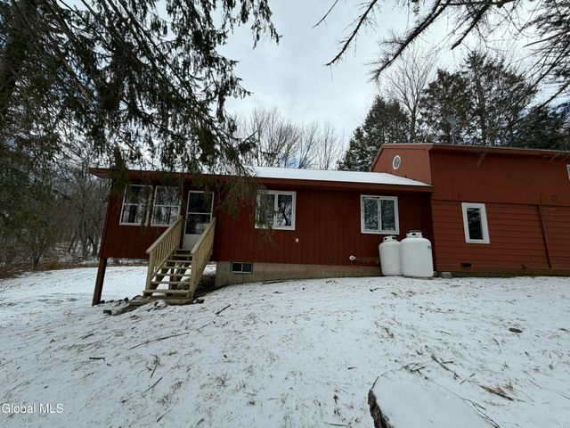 2704 NY-2, Grafton, NY 12052