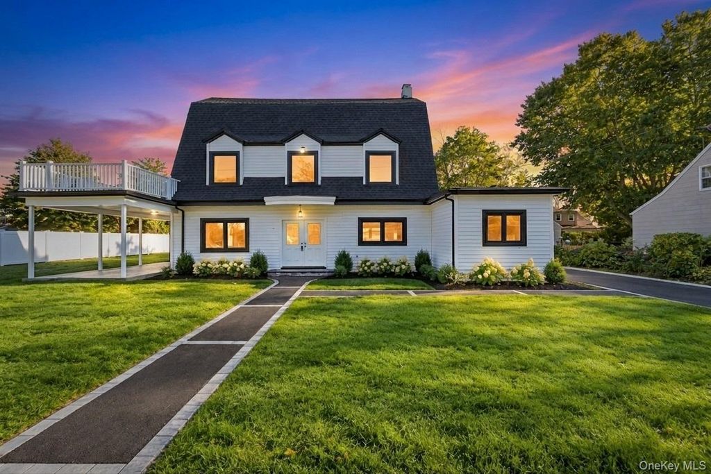 460 Jefferson Street, Westbury, NY 11590 — exterior