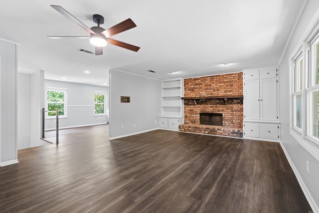 28 Johnny Ln, Sherwood, AR 72120