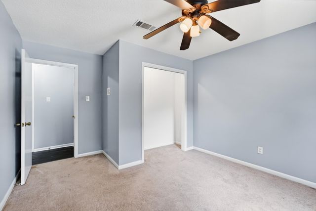 28 Johnny Ln, Sherwood, AR 72120