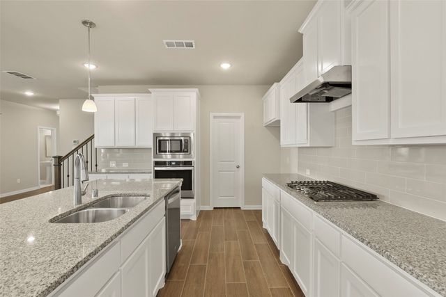 3921 Saint Ives Lane, Lewisville, TX 75056