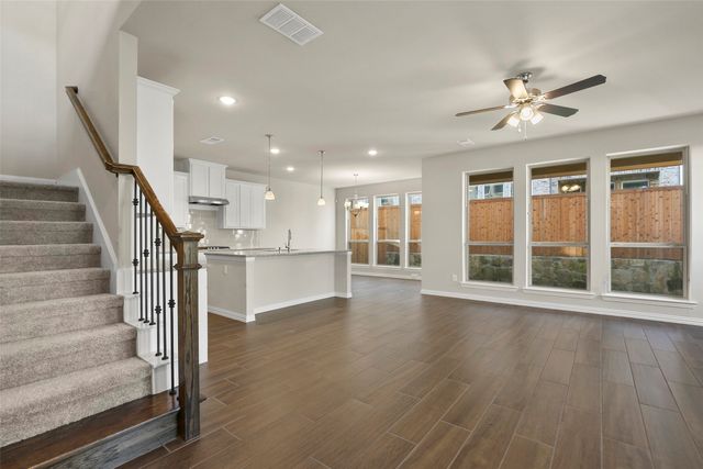 3921 Saint Ives Lane, Lewisville, TX 75056