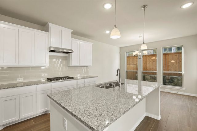 3921 Saint Ives Lane, Lewisville, TX 75056