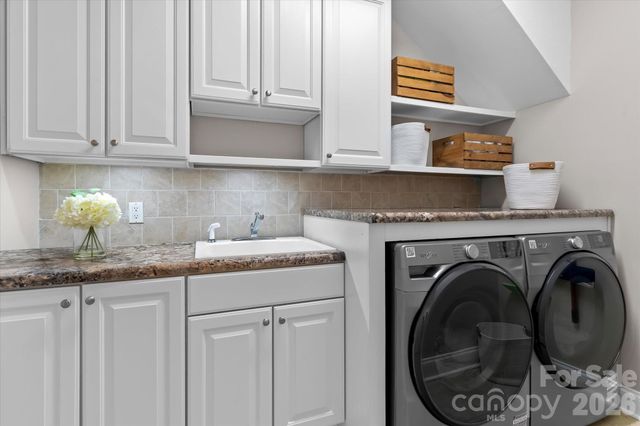 4950 River Hills Drive, Denver, NC 28037